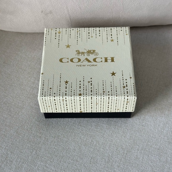 COACH Bracelet - Picture 6 of 6